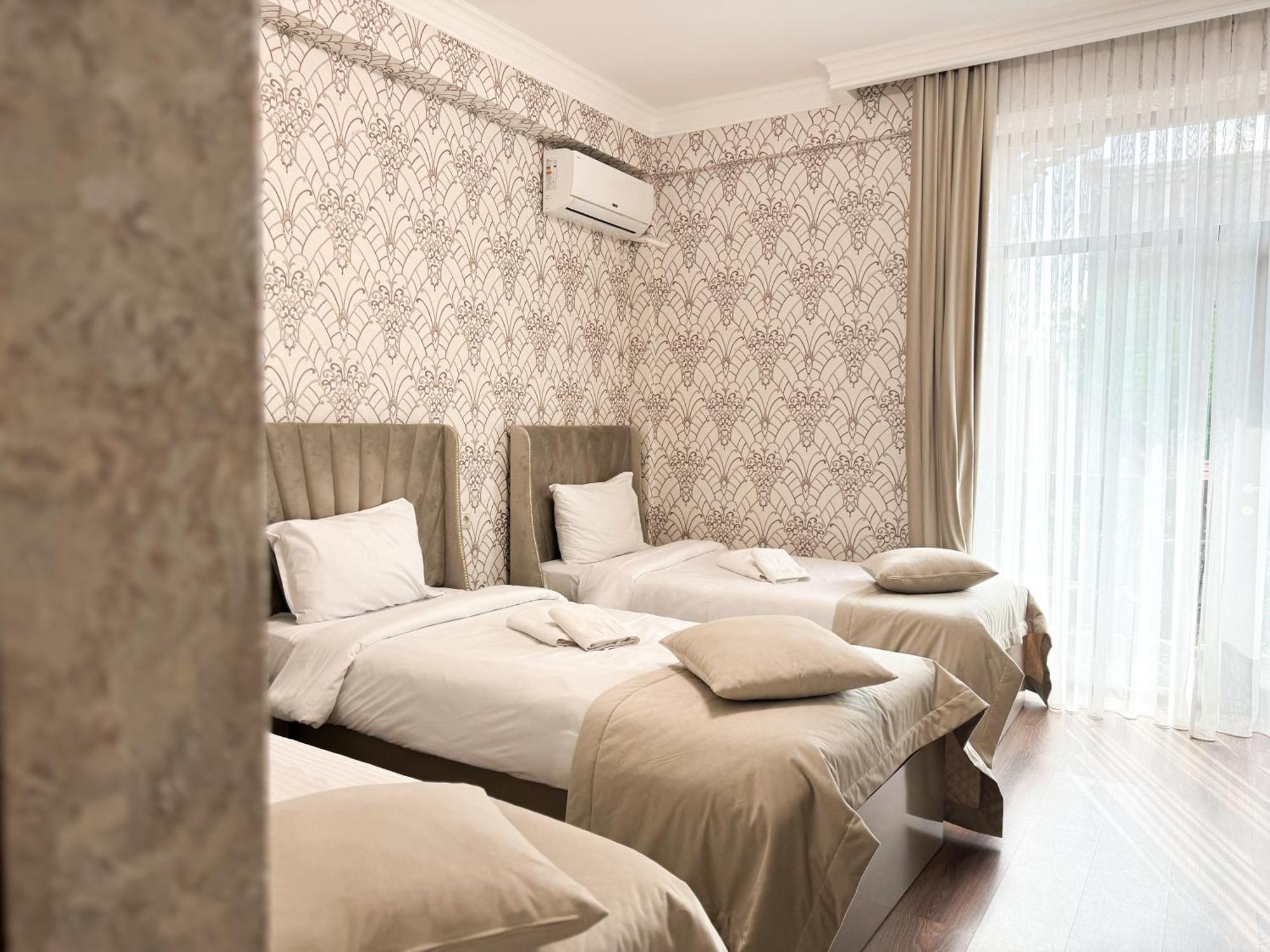 Armenia Hotel Yerevan Room photo